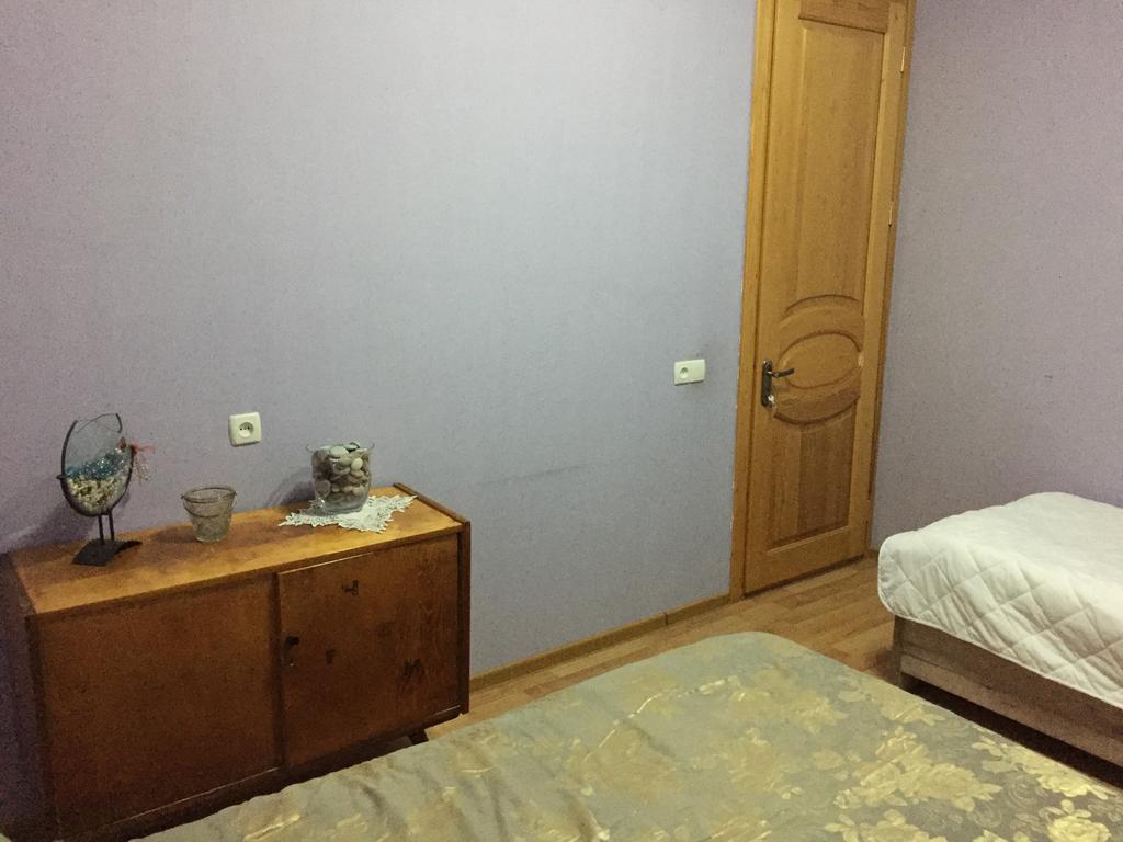 Guesthouse Gua Kutaisi Exteriör bild